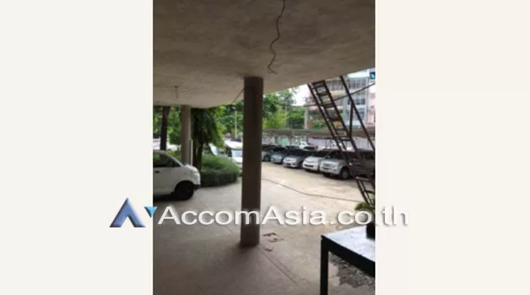  1  Office Space For Rent in Dusit ,Bangkok  at Thalang Building AA15886